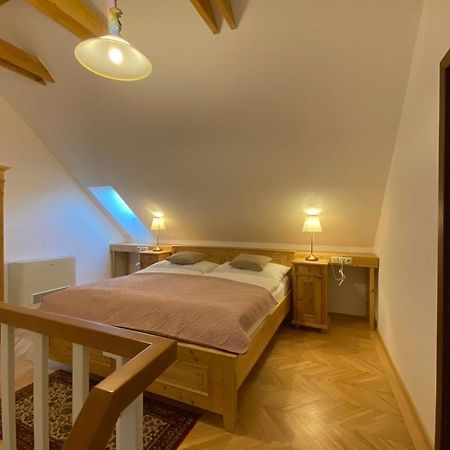 Rezidence Zvon Hotel Znojmo Bagian luar foto