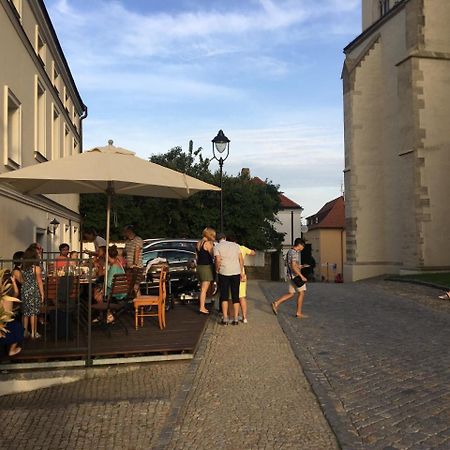 Rezidence Zvon Hotel Znojmo Bagian luar foto