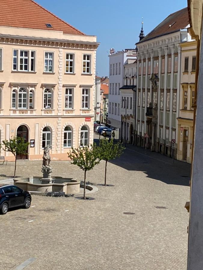 Rezidence Zvon Hotel Znojmo Bagian luar foto