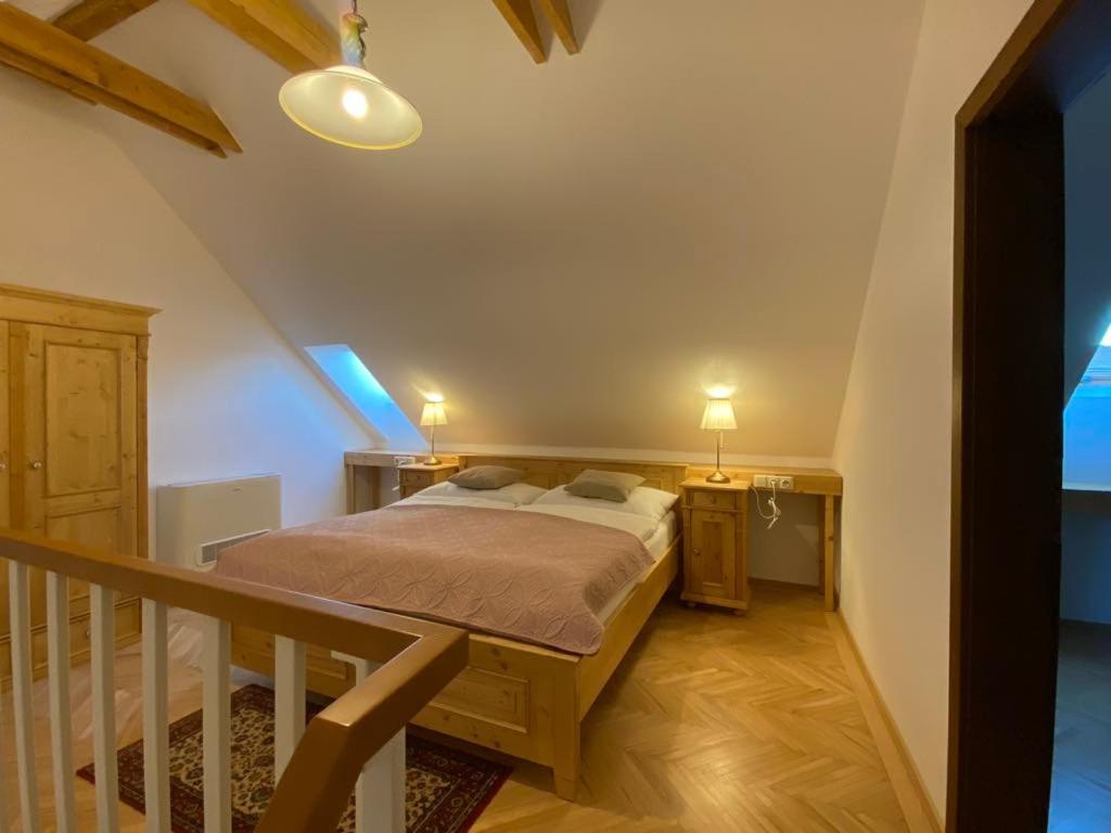Rezidence Zvon Hotel Znojmo Bagian luar foto